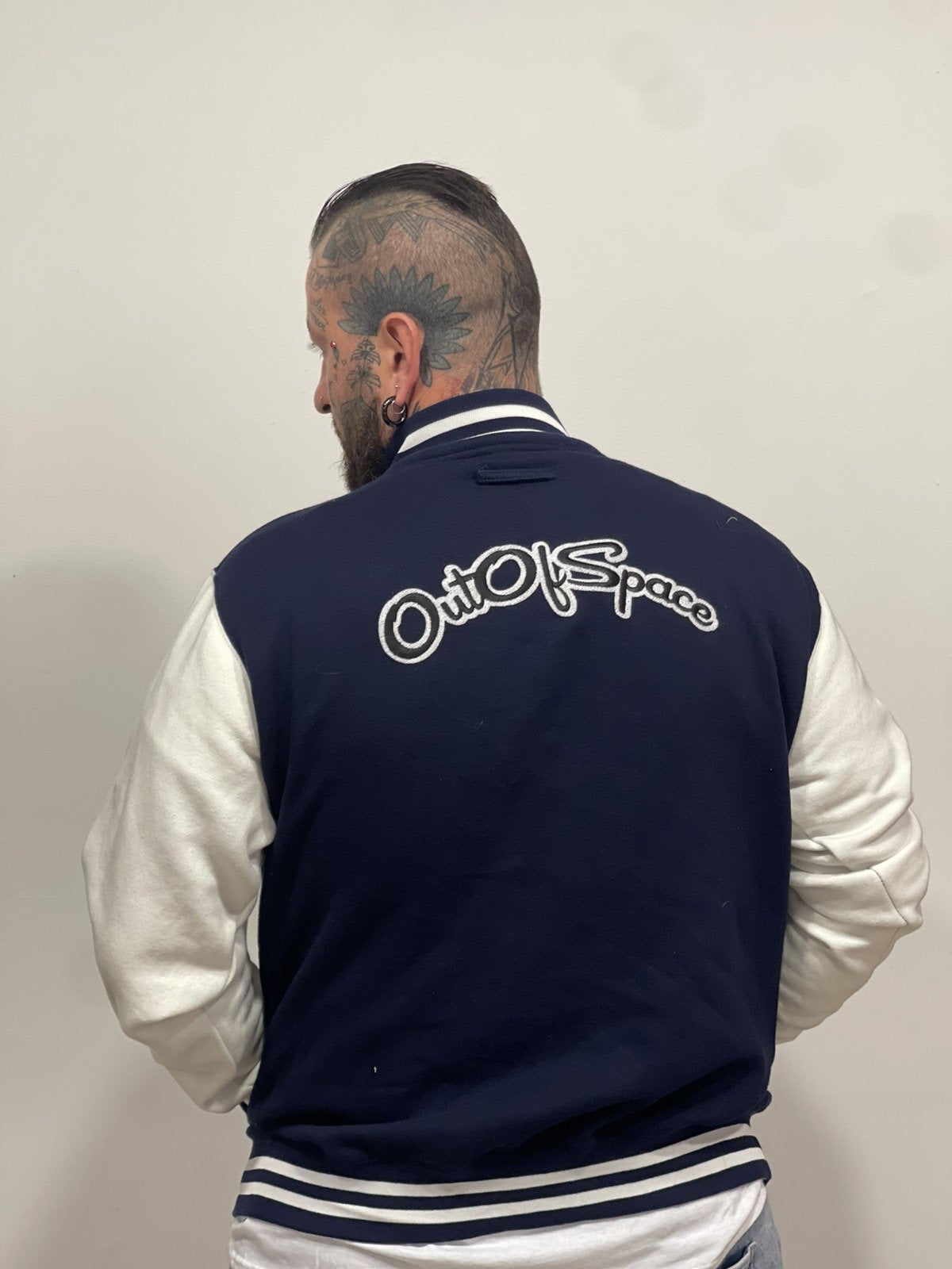 punk_astronaut_blue_back