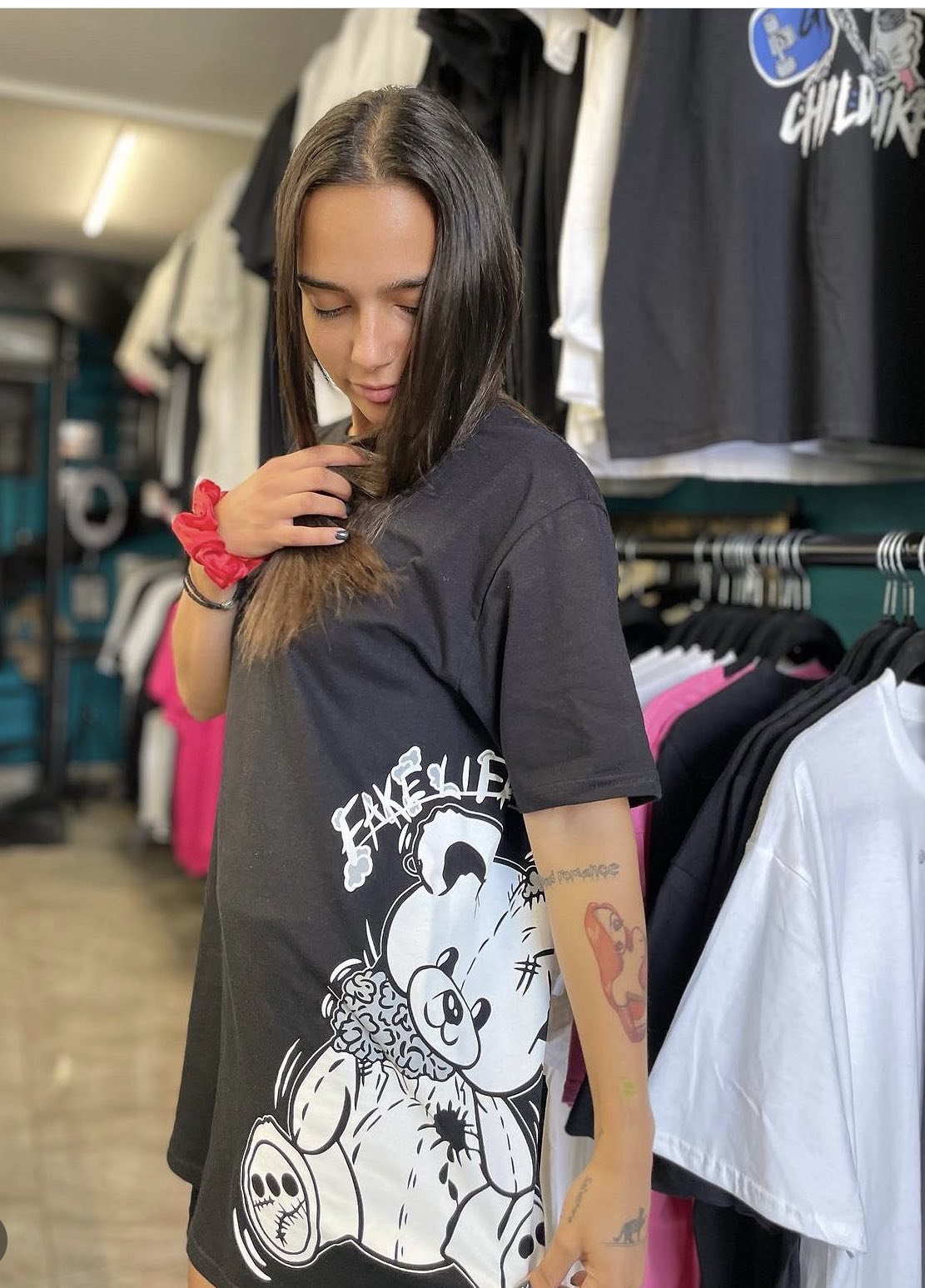 teddy_spills_fake_life_black_front1